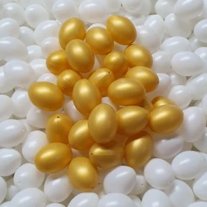 Edle Eleganz: 24 goldene Kunststoff-Ostereier (60mm)