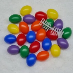 24er Set Kunsstoffostereier(60 mm) in kräftigen, bunten Farben, incl. beiliegende Steckösen