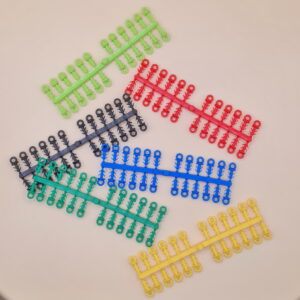 Aufhängeösen in bunten Farben für Ostereier